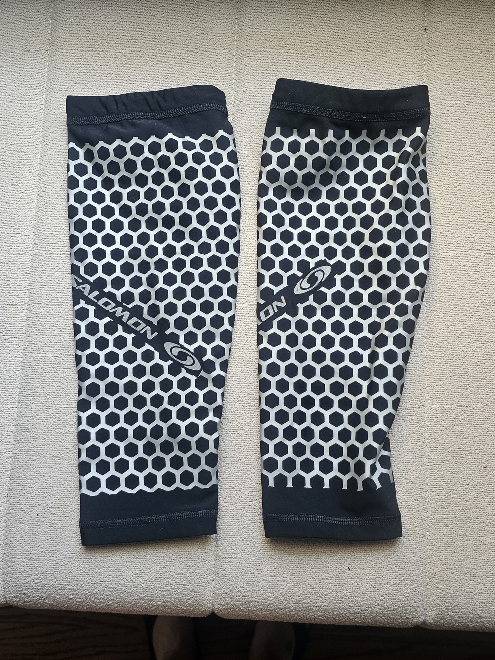 Salomon Exo III Compression Calf Sleeves ~ Medium